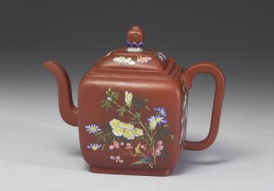 图片[2]-Yixing square teapot with flowers of the four seasons in painted enamels, Qing dynasty, Kangxi reign (1662-1722)-China Archive